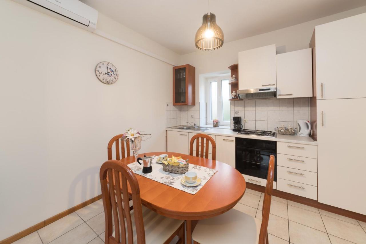 Apartment Tina Zadar Eksteriør bilde