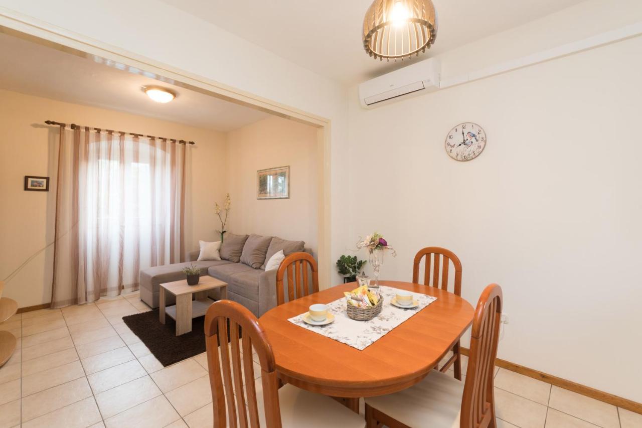 Apartment Tina Zadar Eksteriør bilde
