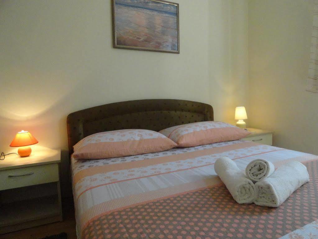 Apartment Tina Zadar Eksteriør bilde