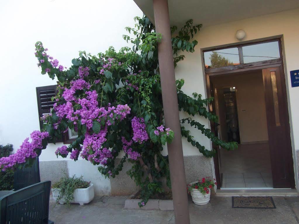 Apartment Tina Zadar Eksteriør bilde
